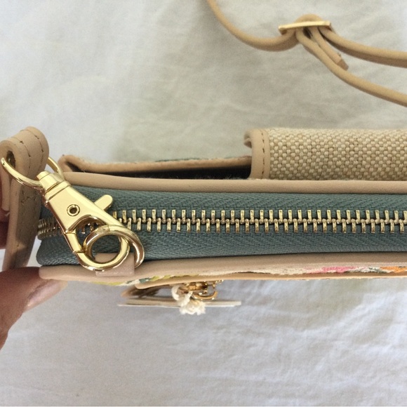 NWT Spartina Floral Embroidered Crossbody Bag - Picture 12 of 16